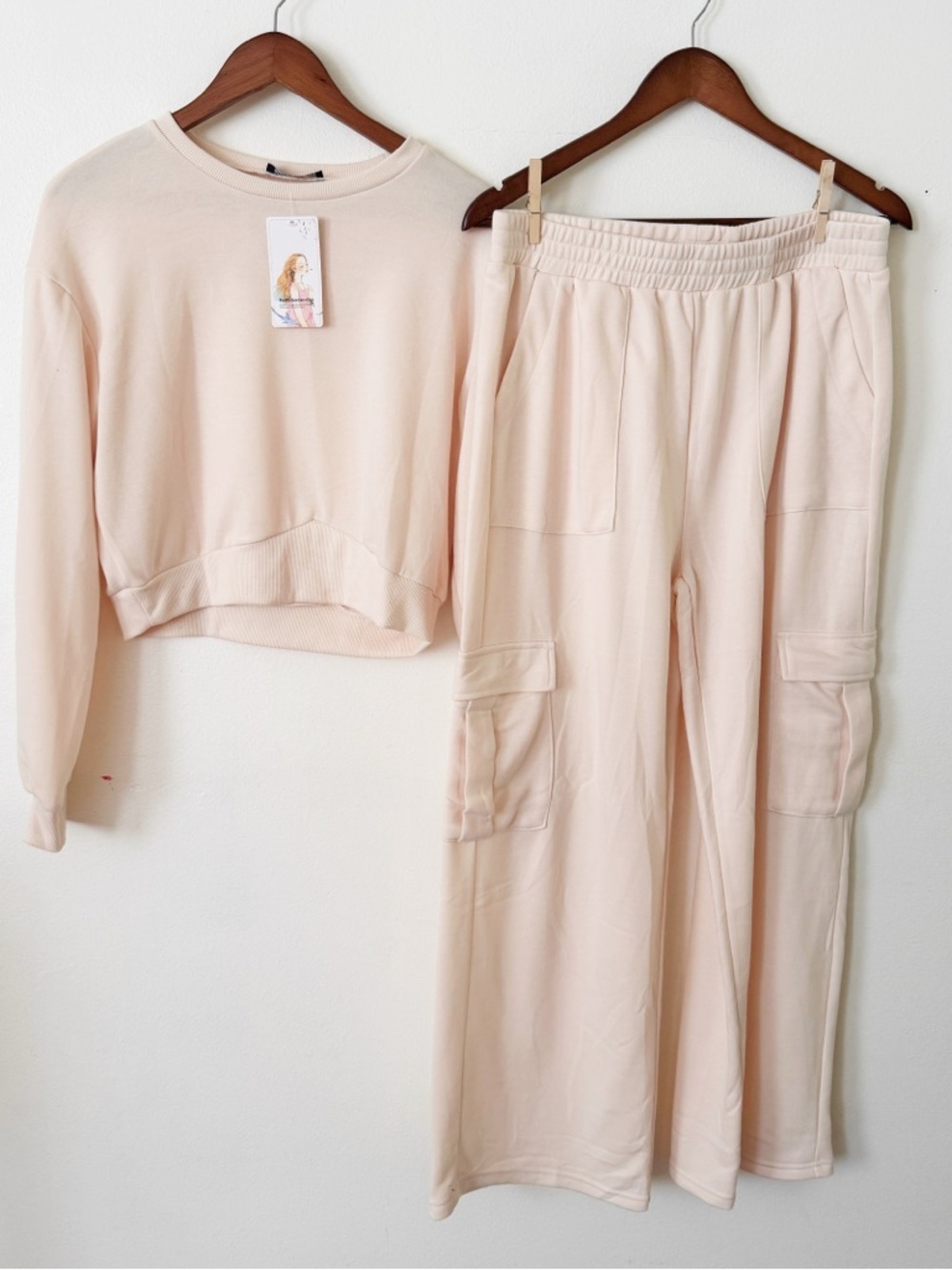 Pretty Garden Chic Cream Crewneck Sweatshirt and sweatpants set large NWT